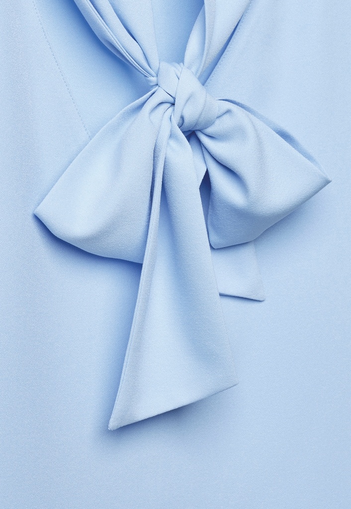 pussy-bow-detail_1.jpg